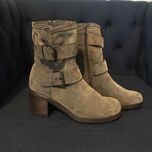Nearly New Sonoma Boot